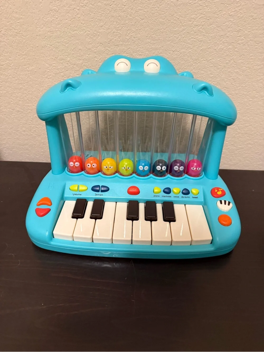 B. toys Hippo Piano